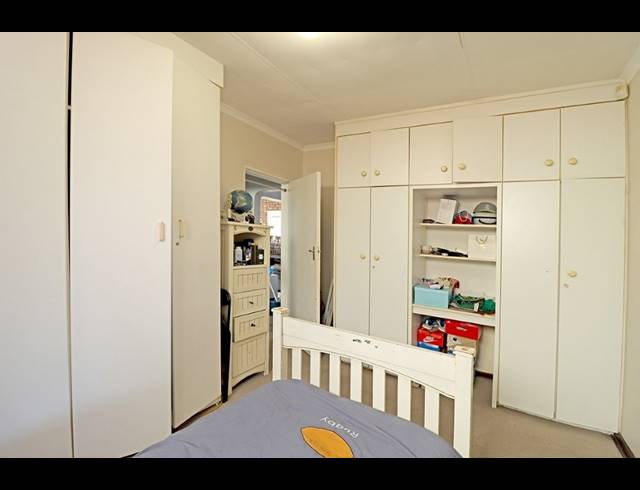 4 BEDROOM HOUSE FOR SALE IN KENSINGTON